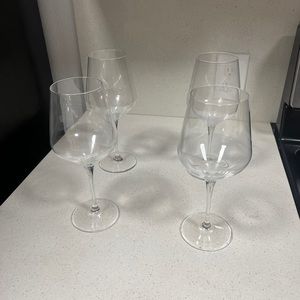 4 Tall Wine Glasses